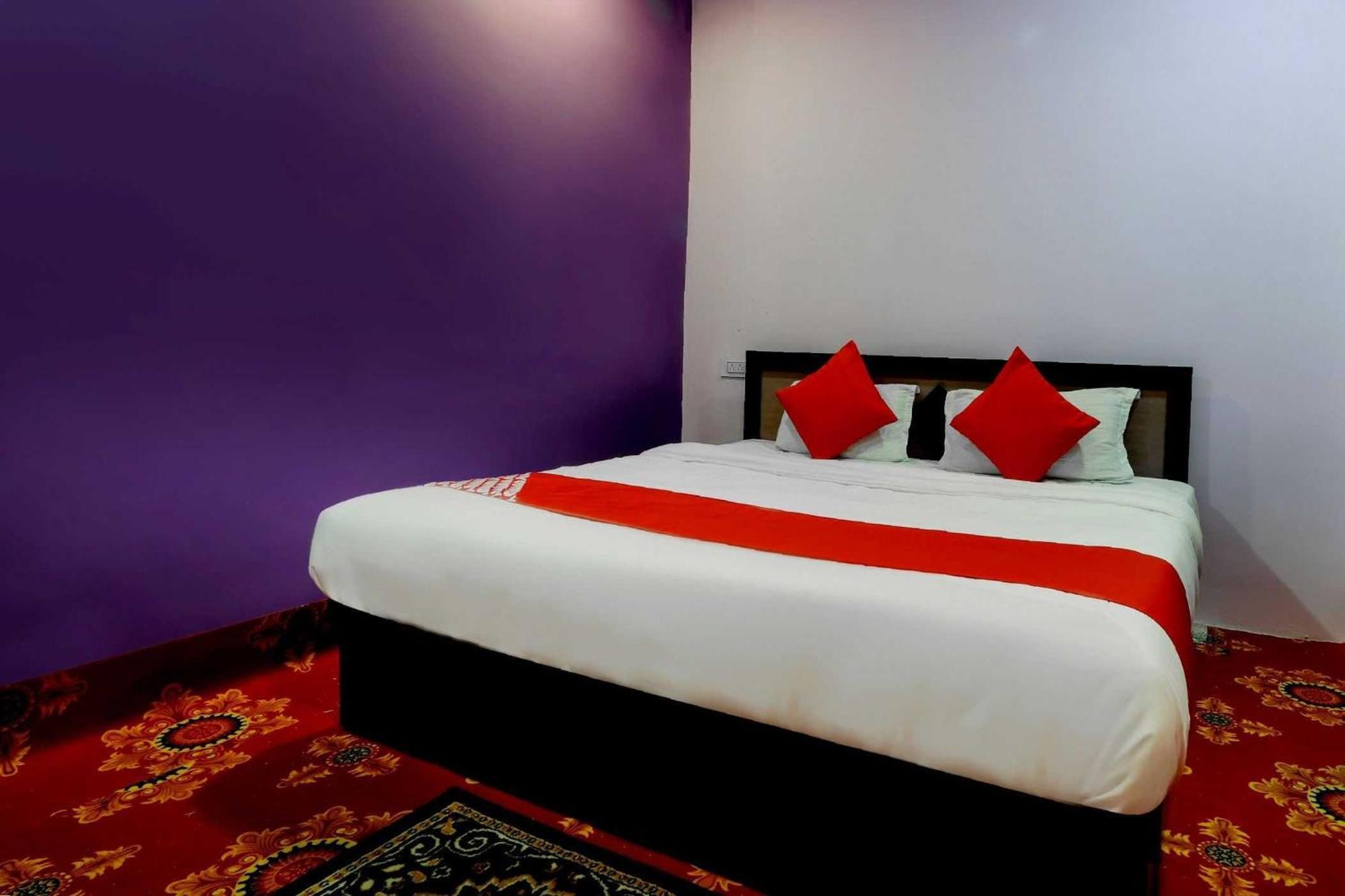 Hotel O Ram Inn Ayodhya Экстерьер фото