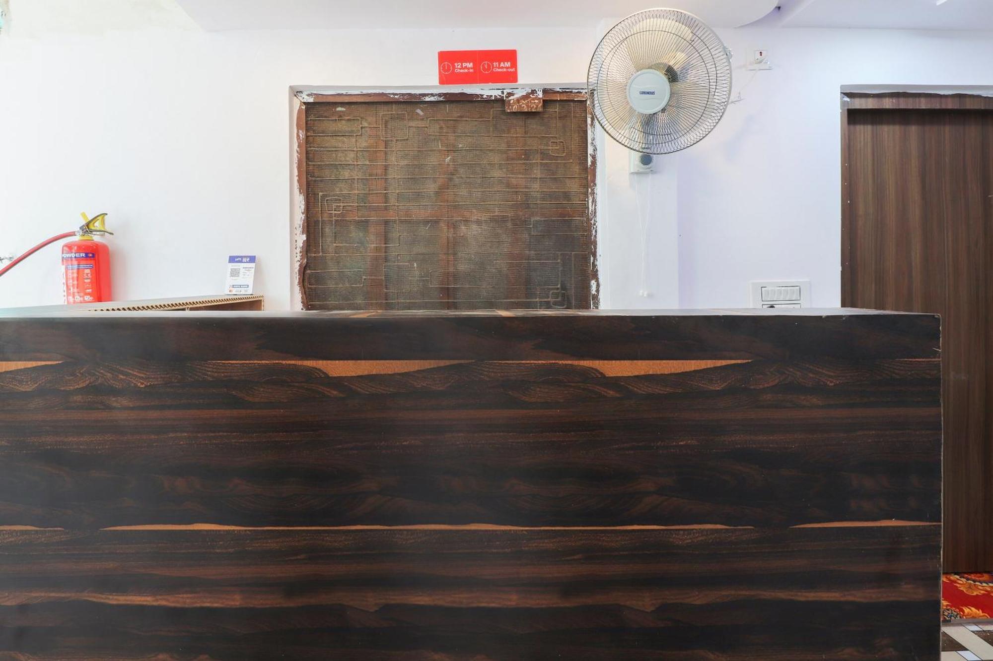 Hotel O Ram Inn Ayodhya Экстерьер фото